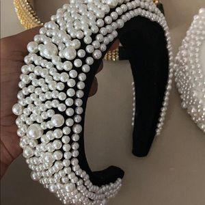 Black pearl headband